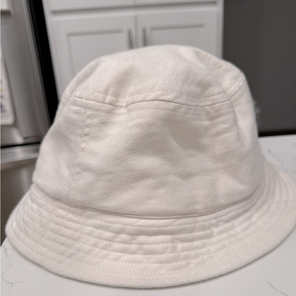 White bucket hat - Vince - size L/XL